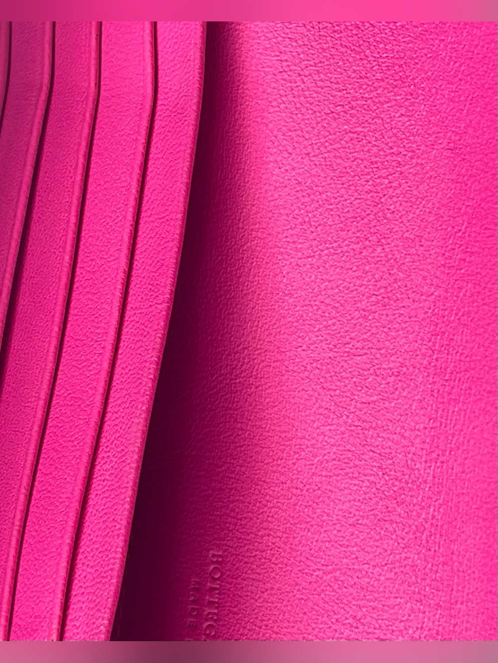 LIKE NEW BOTTEGA VENETA INTRECCIATO CONTINENTAL NAPPA LEATHER DEEP PINK WALLET - Picture 12 of 17